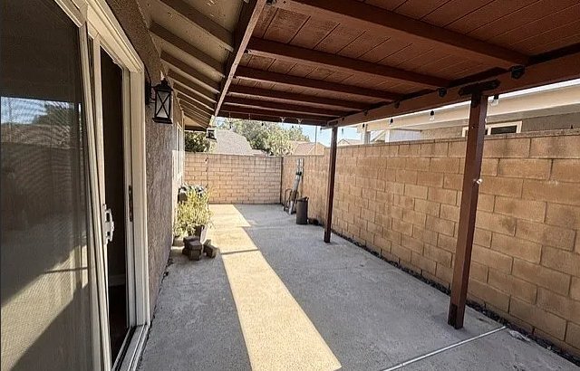Building Photo - 12472 Ironbark Dr