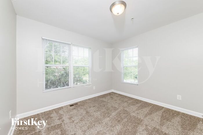 Building Photo - 4971 Trent Hill Dr