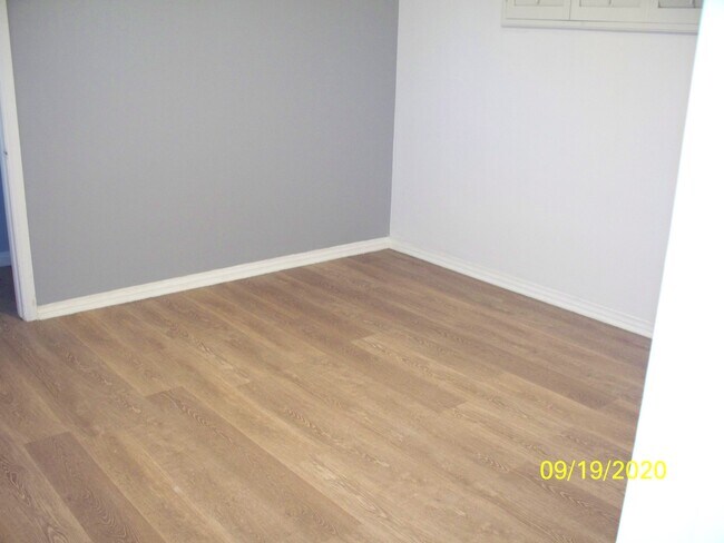 Building Photo - 7339 W 91st St