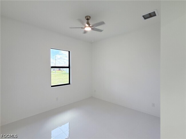 Building Photo - 4113 NW 34th Ln
