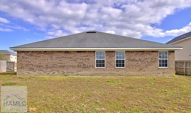 Building Photo - 112 Oak Harvest Ridge