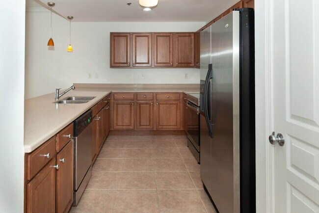 Building Photo - 113 Brooks St SE