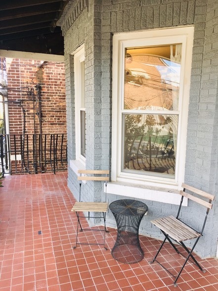 Building Photo - 90 Waldo Ave