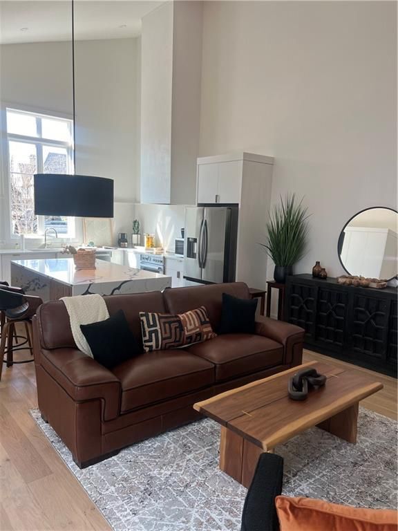 Building Photo - 360-362 2nd St