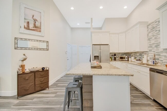 Building Photo - 5378 A1A S