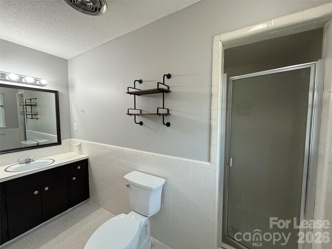 Building Photo - 851 Fieldstone Rd