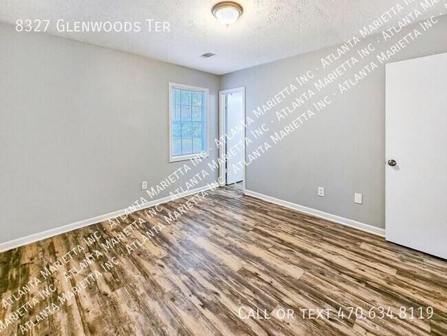 Building Photo - 8327 Glenwoods Terrace