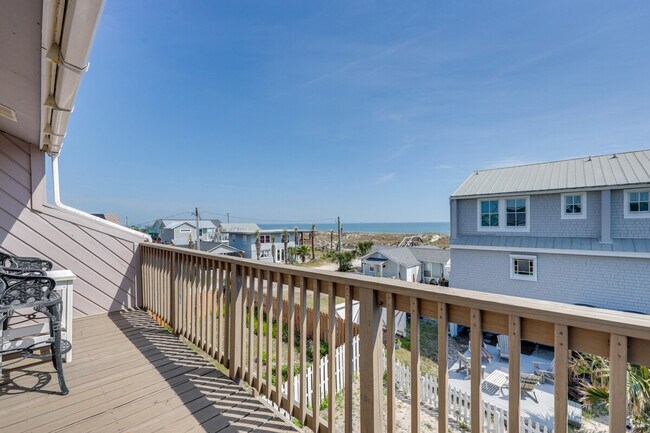 Building Photo - 1032 N Fletcher Ave