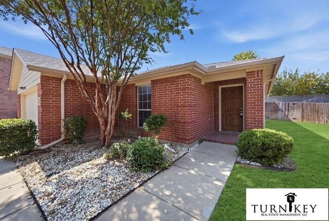 Building Photo - Available NOW in Haslet | 3BR/2BA with 2-Car Garage, Private Yard & Easy Access to 287 & I-35