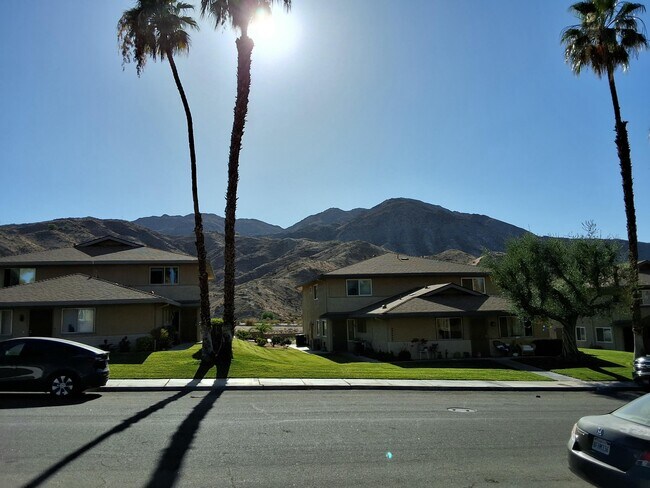 Building Photo - 72599 Edgehill Dr