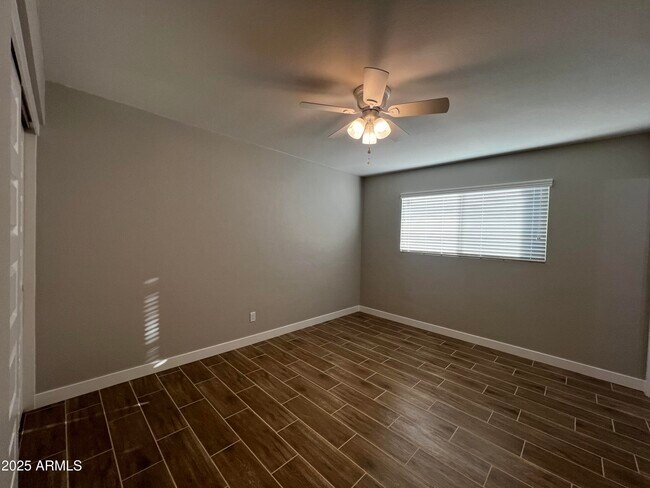 Building Photo - 6240 N 31st Ave