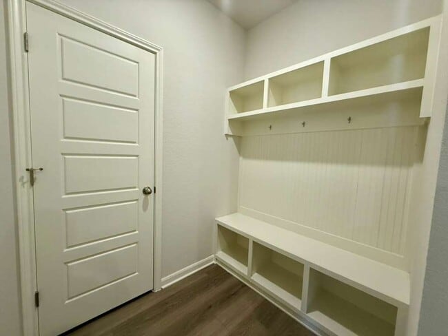 Building Photo - 11507 Cottage Pt