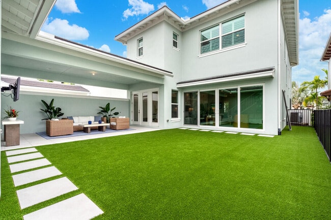 Building Photo - 13109 Alton Rd