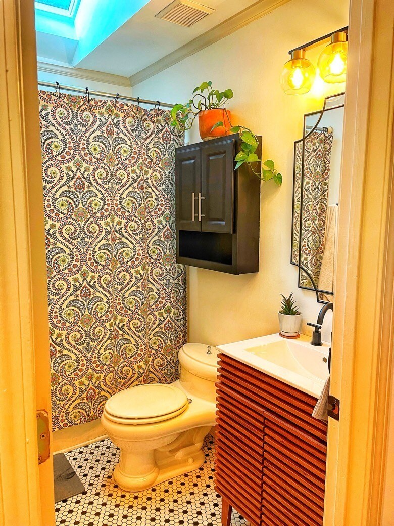 Building Photo - 16 Townes Square Ln