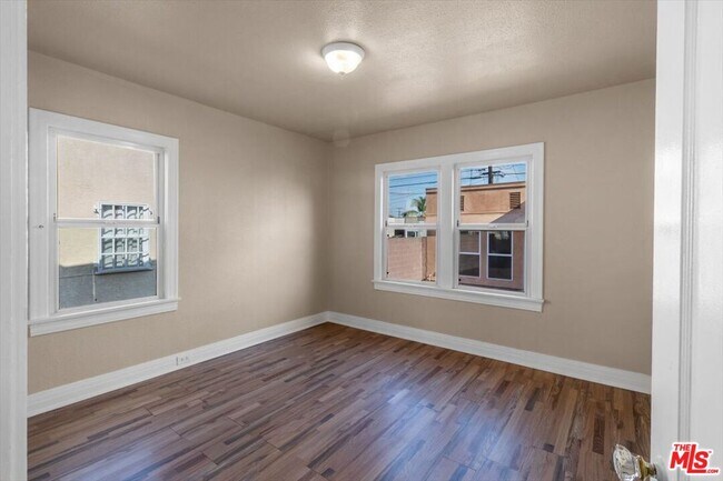 Building Photo - 7818 Dalton Ave