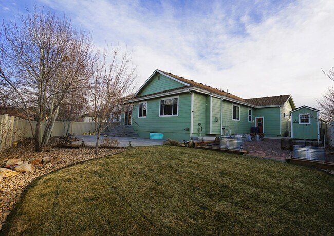 Building Photo - 4797 Sandy Ridge Ave