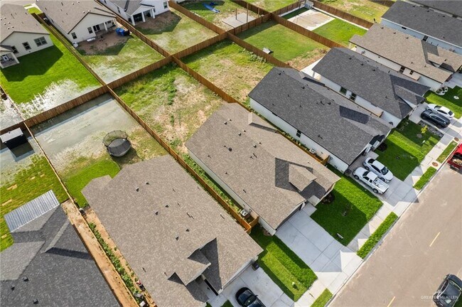 Building Photo - 33 S Markland Ave
