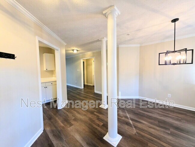 Building Photo - 302 Bubble Creek Ct