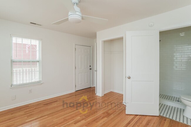 Building Photo - The Urban Retreat: Modern 3/1.5 Near Everything You Love