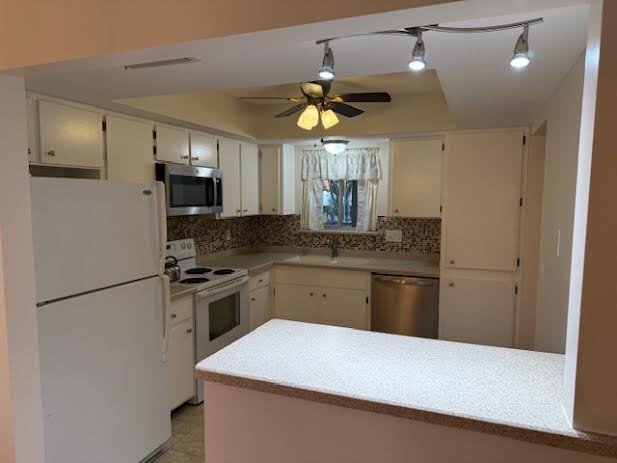 Building Photo - 3931 Panola Ln