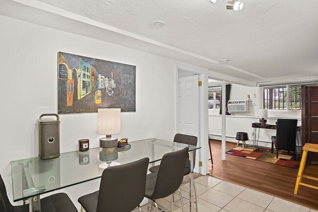 Building Photo - 243 Lake St