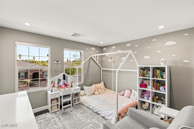 Building Photo - 338 Azar Swan Ave