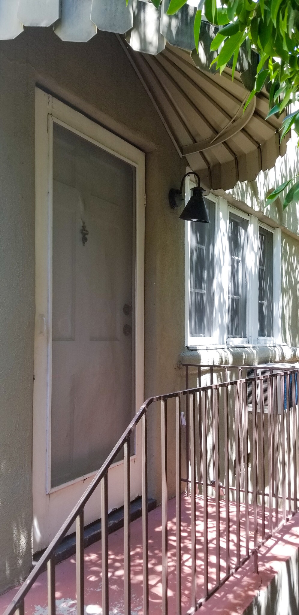 Building Photo - 10865 Fruitland Dr