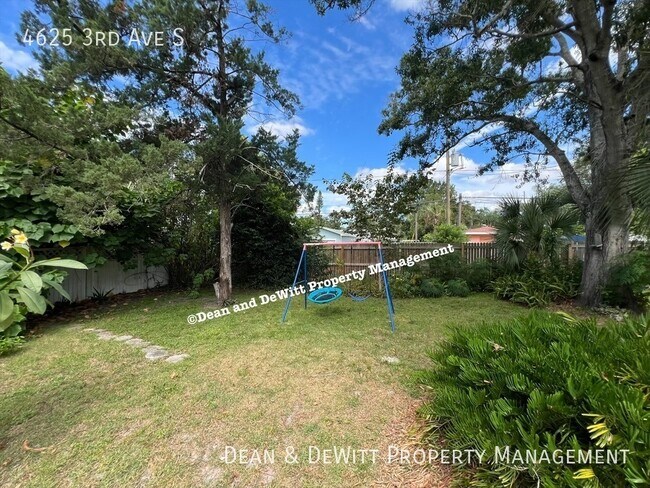 Building Photo - 4625 3rd Ave S