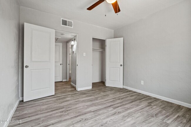 Building Photo - 522 E Pierson St