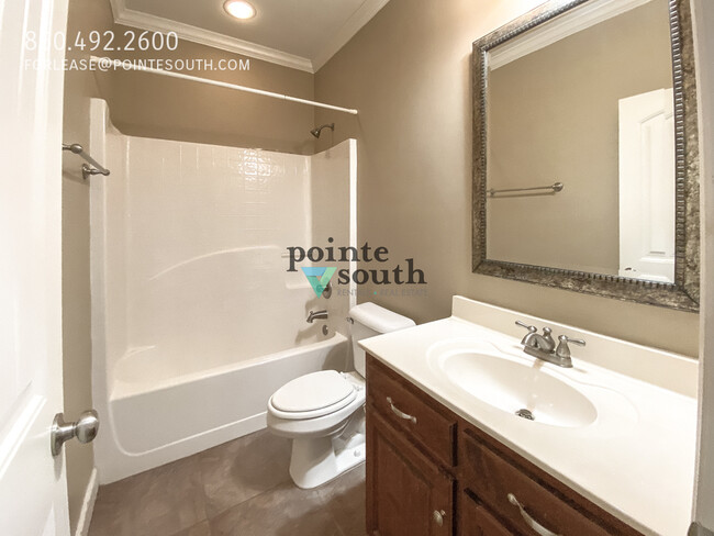 Building Photo - 9426 Sanibel Loop