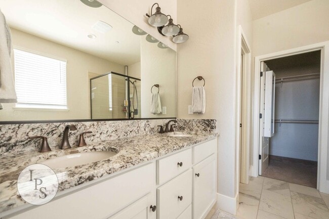 Building Photo - Madera Tesoro Viejo - Beautiful Hillside Village 2-Story Home, 4BR/3BA, SOLAR, Community Pool + L...