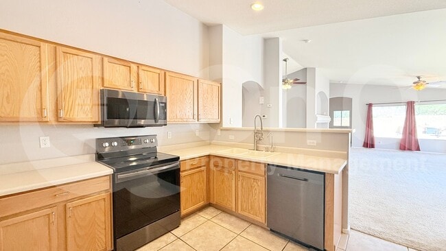 Building Photo - 12675 S 175th Ave