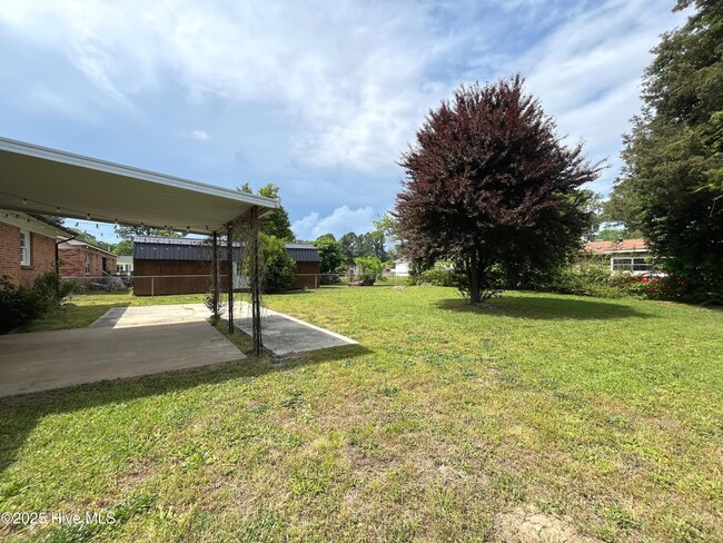 Building Photo - 5205 Dakota Ct