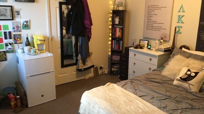 Building Photo - 1325 Bingham St