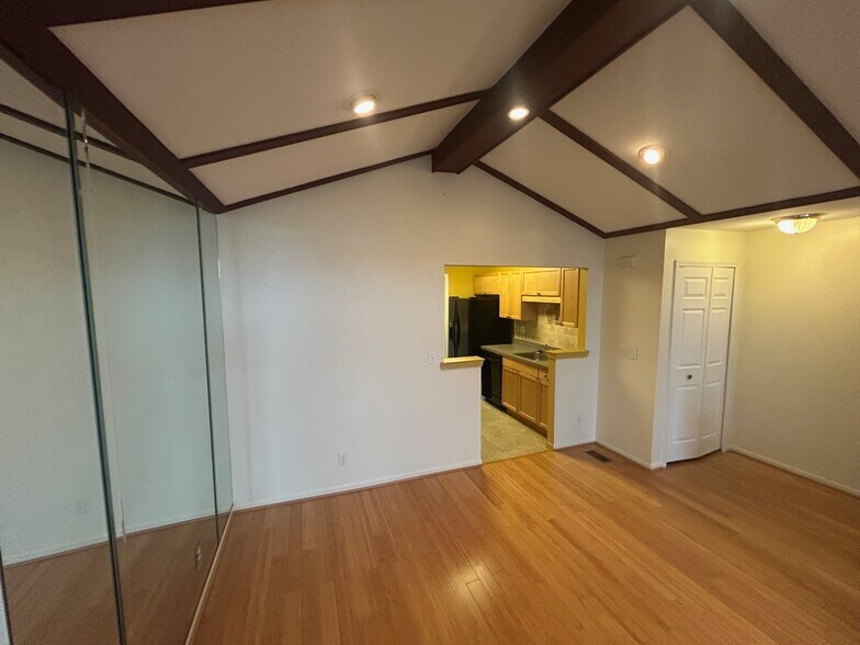 Building Photo - 3608 Oakmonte Blvd