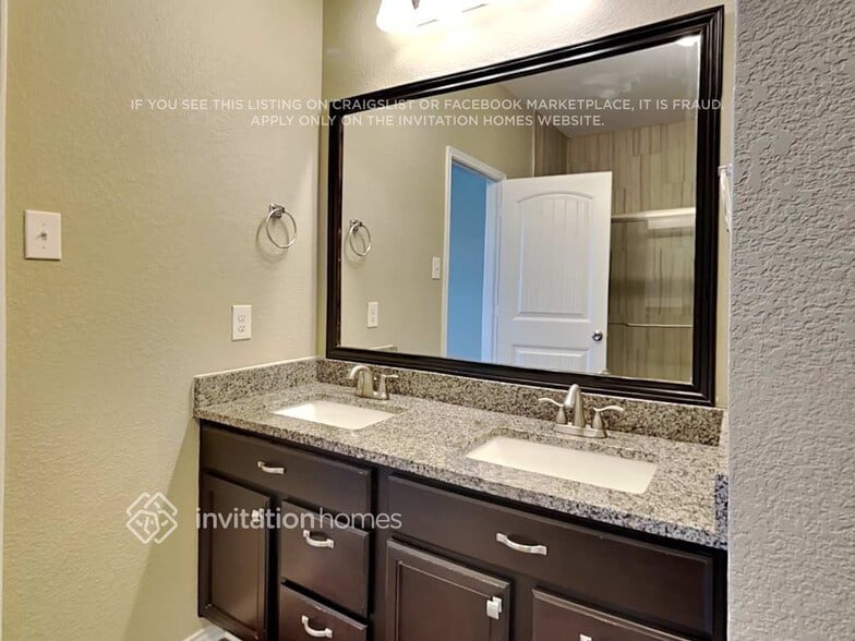 Building Photo - 3205 Peninsula Trail