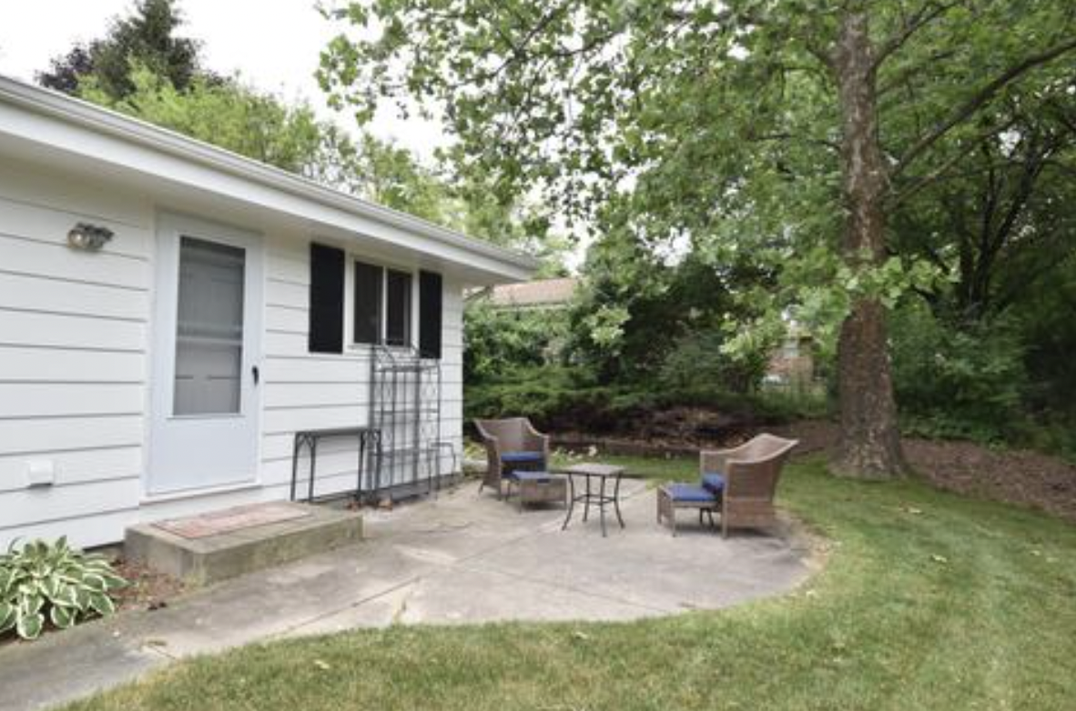 Building Photo - 6753 Hilldale Ct