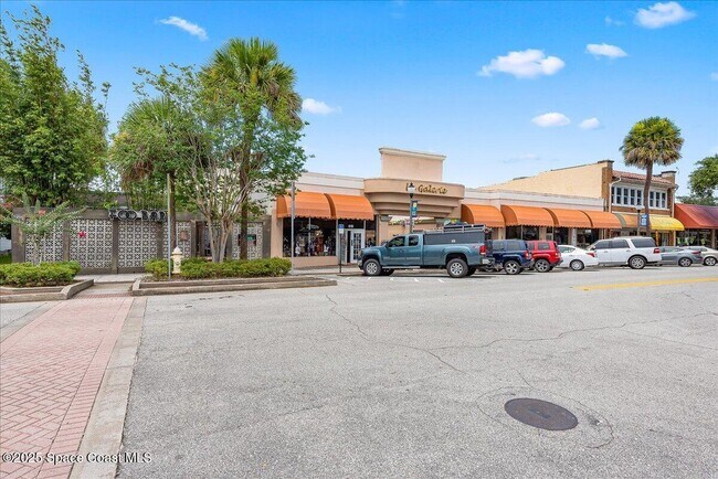 Building Photo - 1729 Trimble Rd