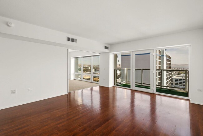 Building Photo - ONLY $1,700 PER MONTH FOR THIS BEAUTIFUL, MODERN, STATE OF THE ART, 1 BED, 1 BATH HIGH RISE CONDO...