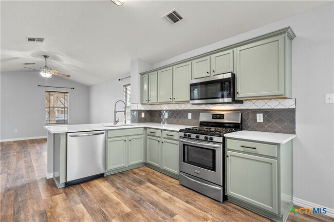 Building Photo - 4492 Mather