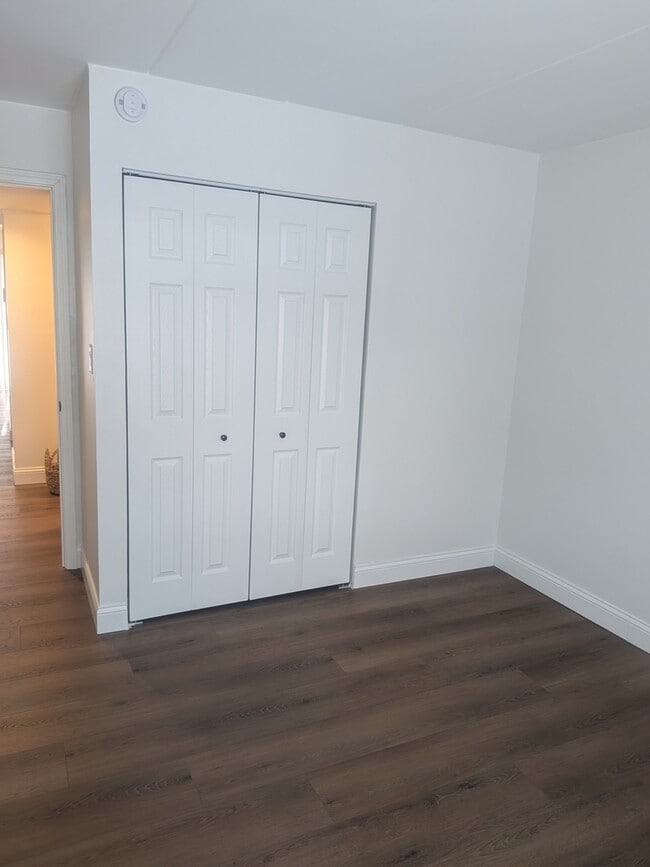 Building Photo - 201 E Janata Blvd