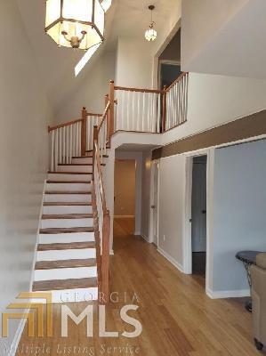 Building Photo - 942 Bobcat Ct