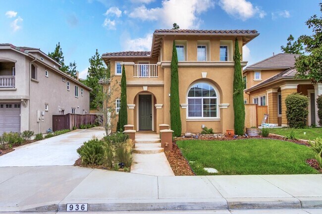 Building Photo - 4 Bedroom Cul-de-Sac home in San Elijo Hills!