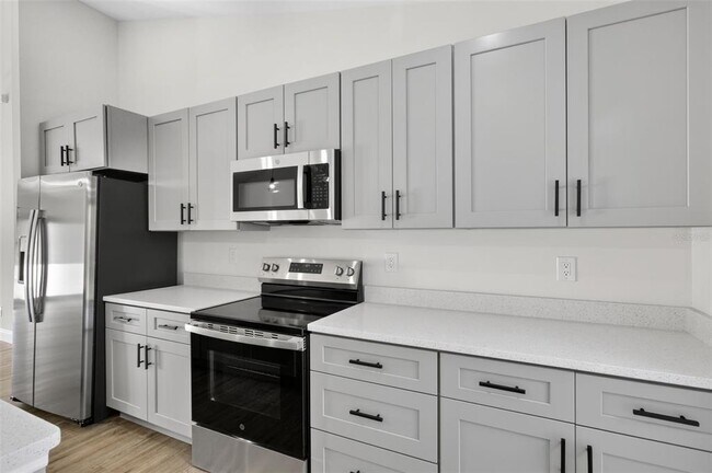 Building Photo - 20412 Elrose Ave