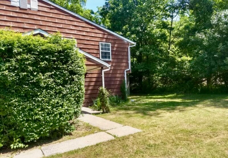 Building Photo - 743 Jackson St