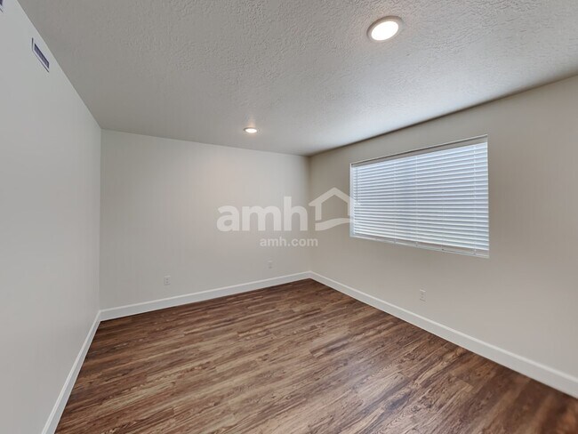 Building Photo - 288 Allen Ln