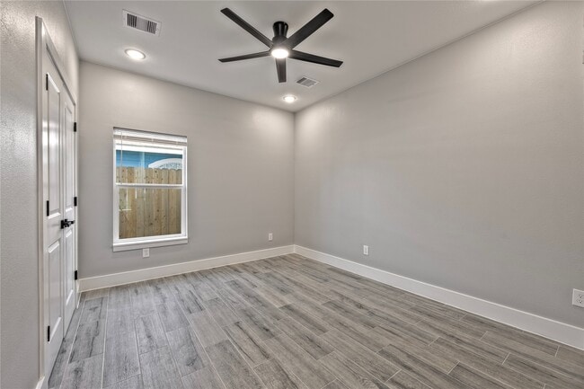 Building Photo - 9301 E Avenue L