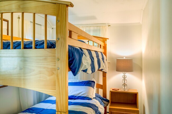 Building Photo - 3 Bemis Rd