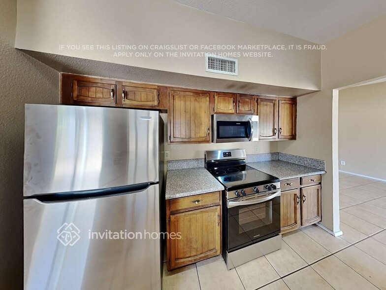 Building Photo - 4437 N 102nd Way