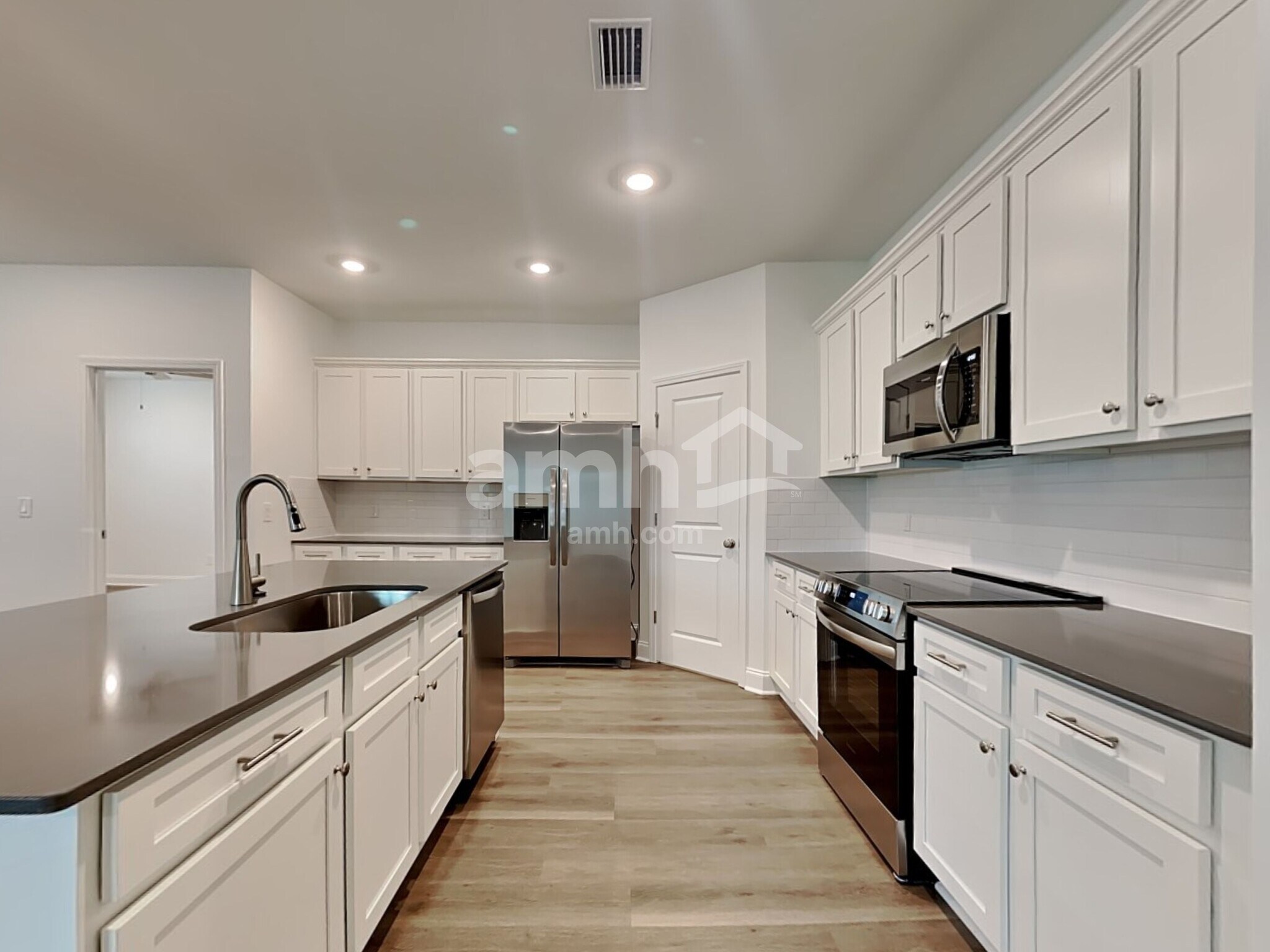 Building Photo - 567 Plumeria Ln
